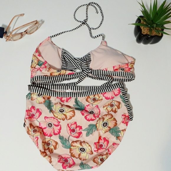 No Boundries High-Waist Floral Mix Print Bikini - Picture 5 of 6